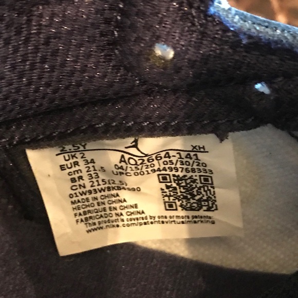 The Air Jordan 1 co.jp “Midnight Navy” Sz. 2.5Y - Picture 8 of 8